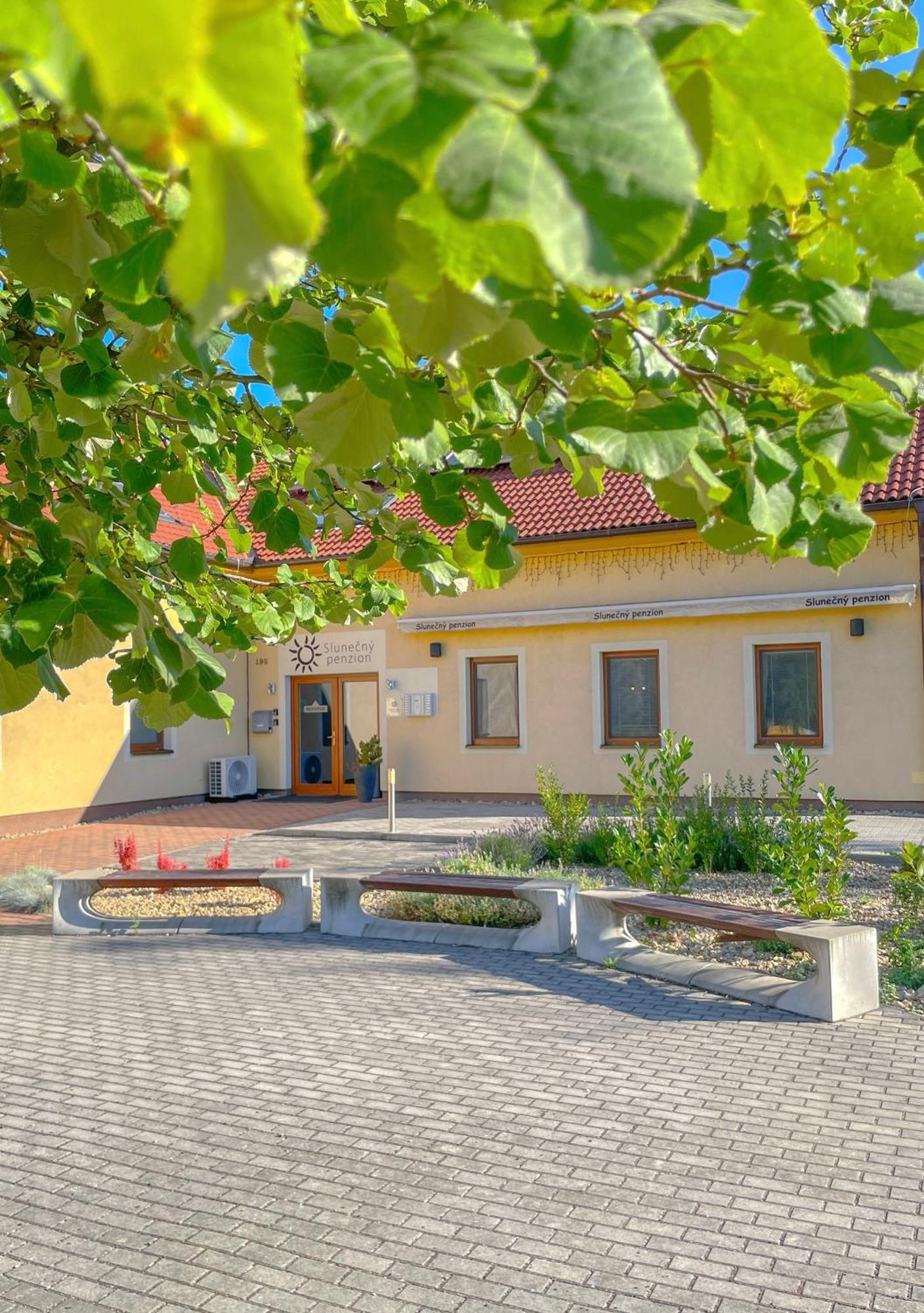 Slunecny Penzion Tasovice Buitenkant foto
